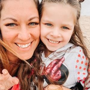 Meet your Posher, Carlie